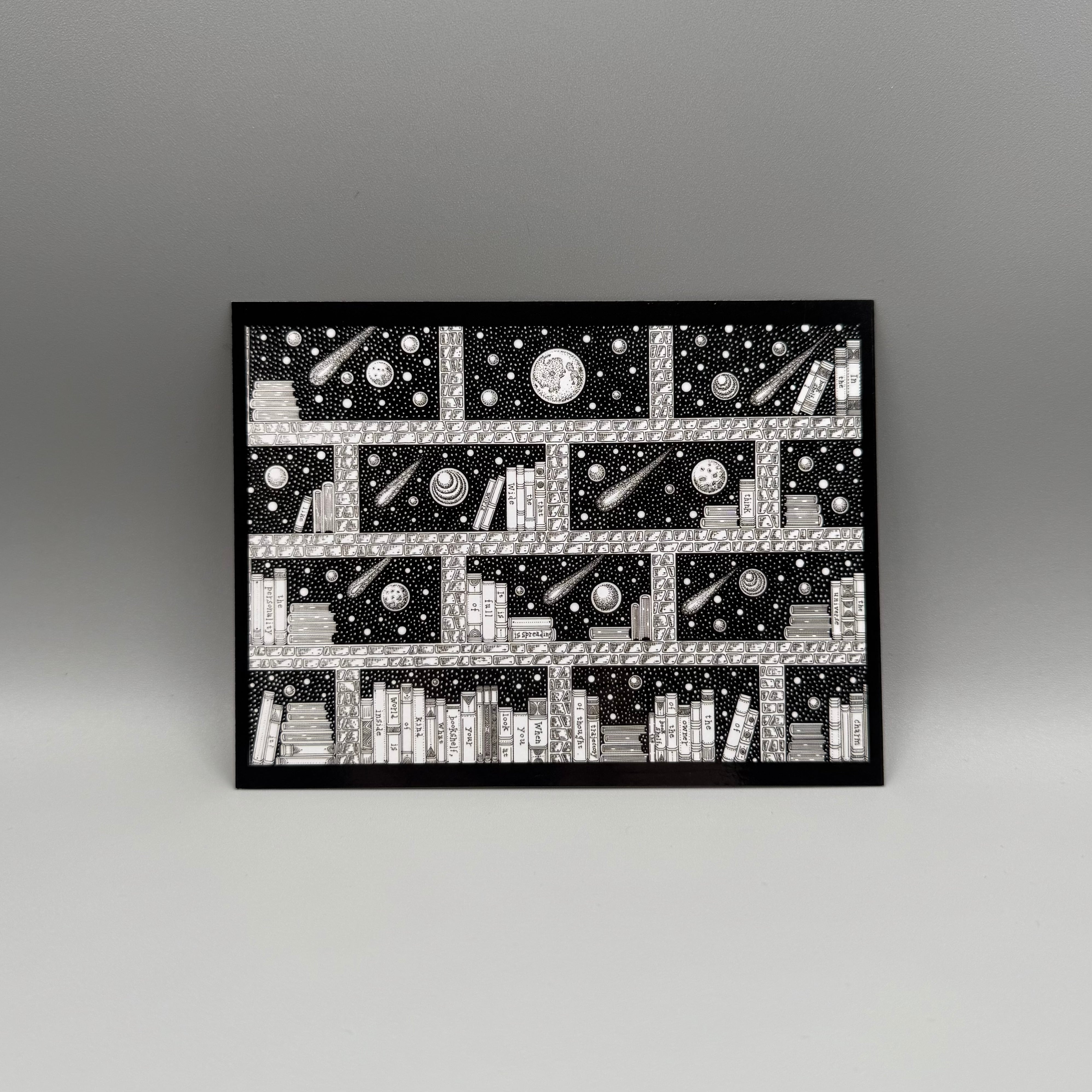 ポストカード 「本棚に広がる世界」 | MKO..