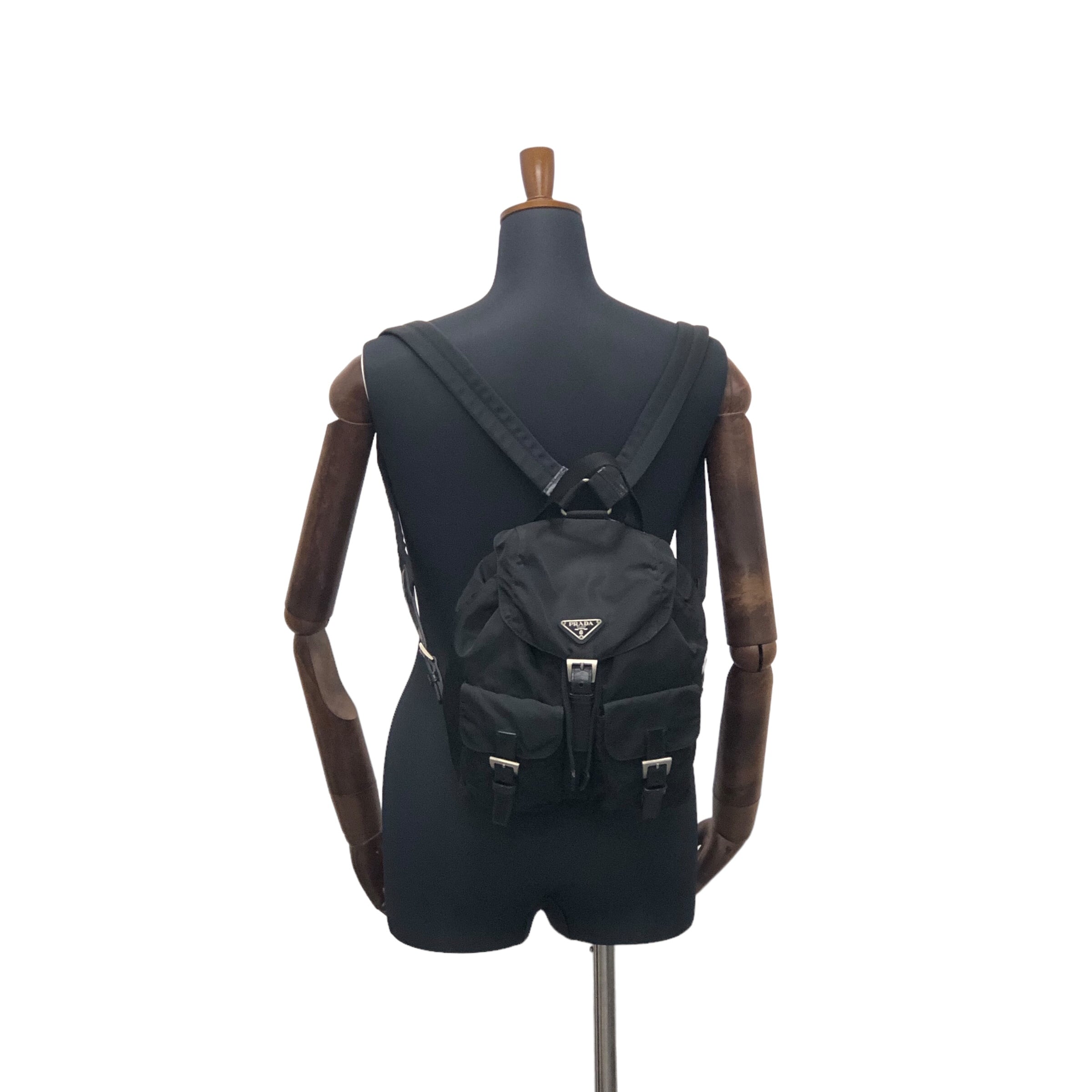 PRADA ナイロン トライアングルロゴ ダブルポケットリュック ブラック PRADA プラダ バックパック ブラック トライアングルロゴ ナイロン