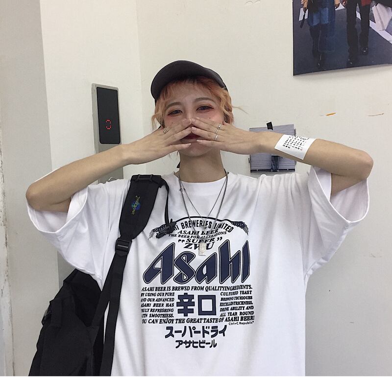 送料無料】KOREA カーキプリント柄パターンルーズTシャツ