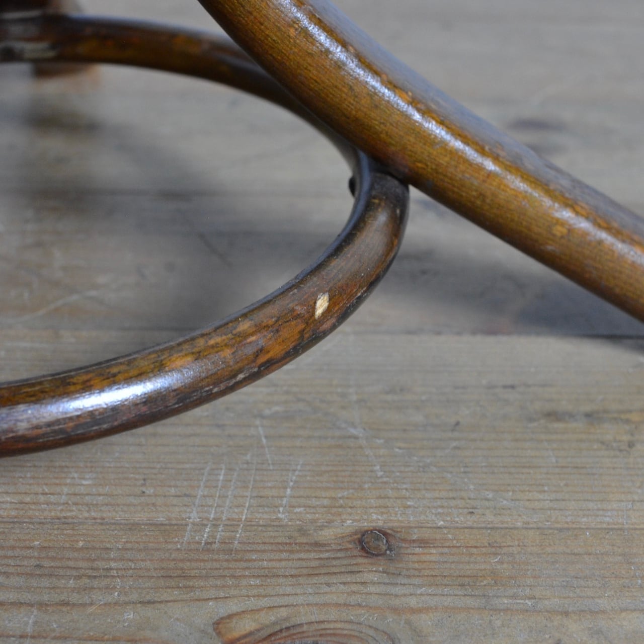 Bentwood Coathanger / ベントウッド コートハンガー〈コートラック