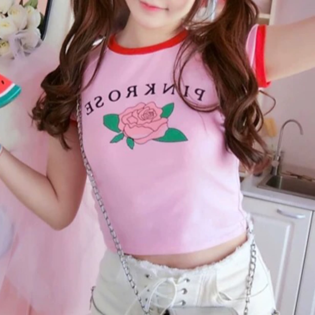 ピンク Tシャツ トップス 半袖 バラ 薔薇 ローズ 花柄 赤 カジュアル 