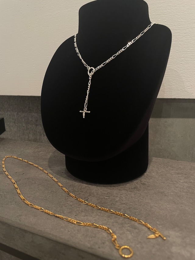 FINE CHAIN NECKLACE