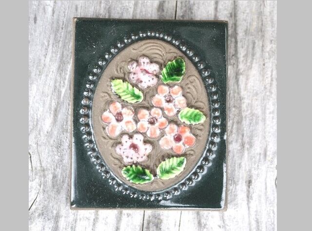 jie GANTOFTA ジィ・ガントフタ レリーフ陶板 Aimo Nietosvuori パンジー