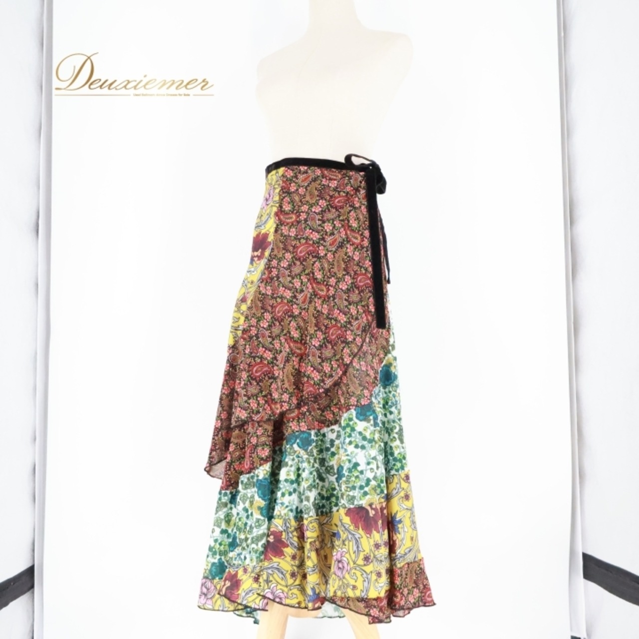 フラメンコ 衣装 巻きスカート スカート レイリーナ Leirena 軽い 薄い レッスン ファルダ リボン 柄 模様 ペイズリー イエロー系 ブラック系 レッド系 グリーン系 フェスティバル フラメンコ衣装 多色使い おしゃれ カジュアル