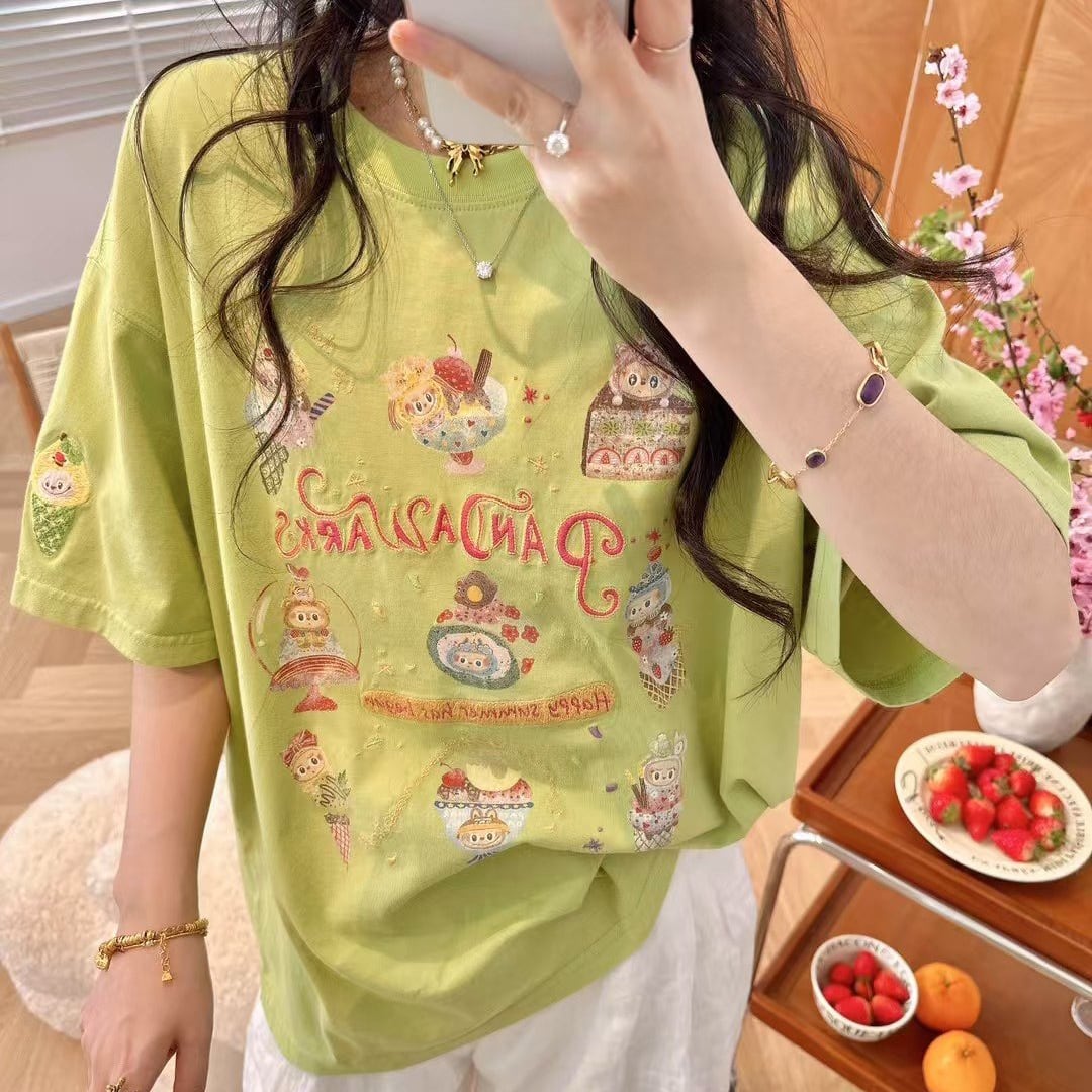 Pandawarks×Labubu「スイートアイスクリーム」デザイナーズTシャツ 癒し系カジュアル 綿100% 高品質刺繍 プレミアム 半袖 ユニセックス ラブブ