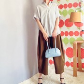 2set-upfuwariブルーのリネンmixシャツ+カーキのバルーンパンツselect