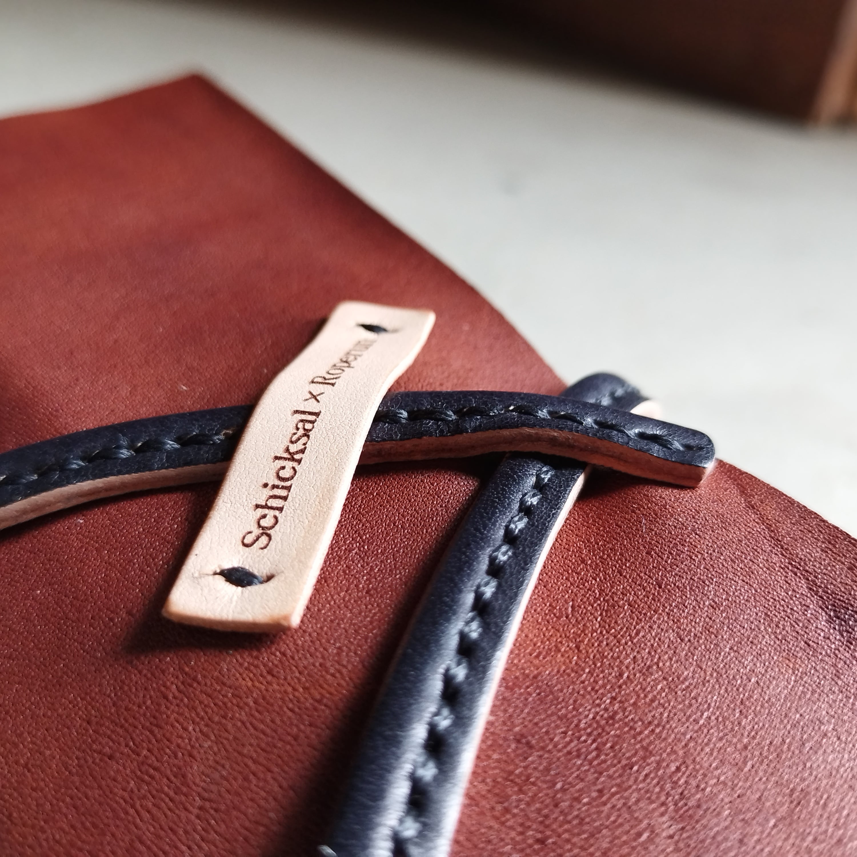 しっくざーる Schicksal×Roperun コラボロールペンケース