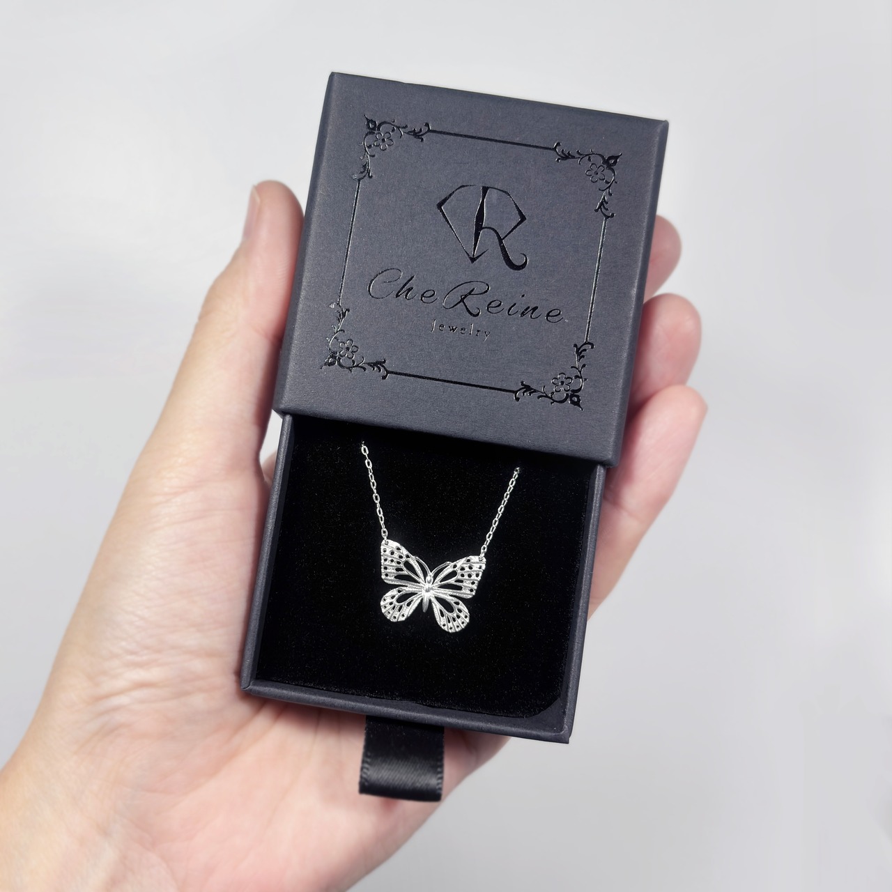 Lina｜リナ 蝶 ネックレス (SV925)  アサギマダラ (M size)