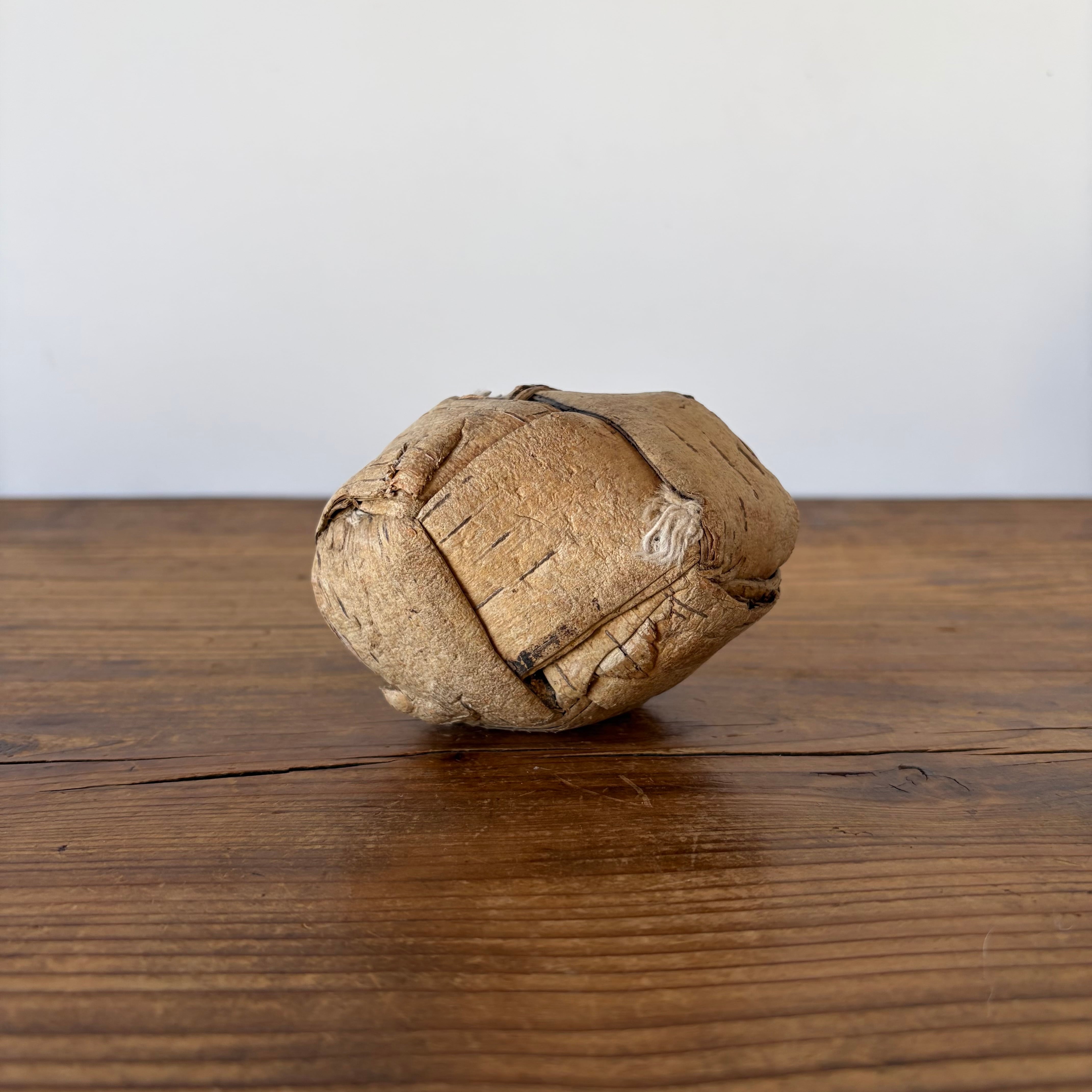 Fishing Weight / Birch Bark & Stone | troldhaugen antiques ｜ 北欧