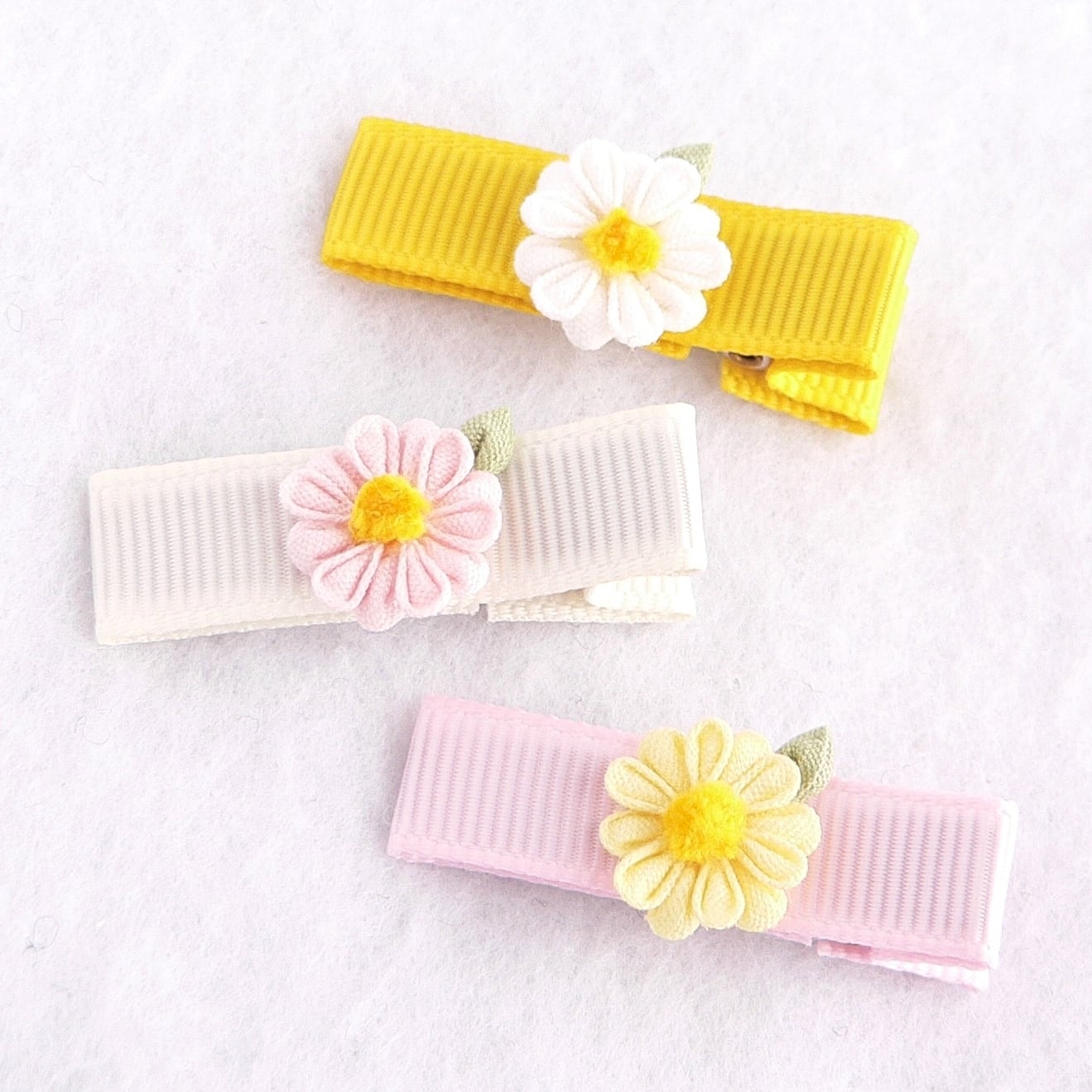 マーガレット 花 ベビーヘアクリップ 赤ちゃん ヘアピン ヘアゴム マーガレット 花 ベビーヘアクリップ 赤ちゃん ヘアピン ヘアゴム