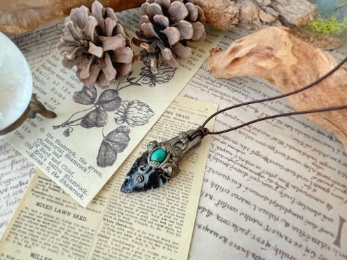 【オブシディアンxマラカイト】魔封じのナイフペンダント