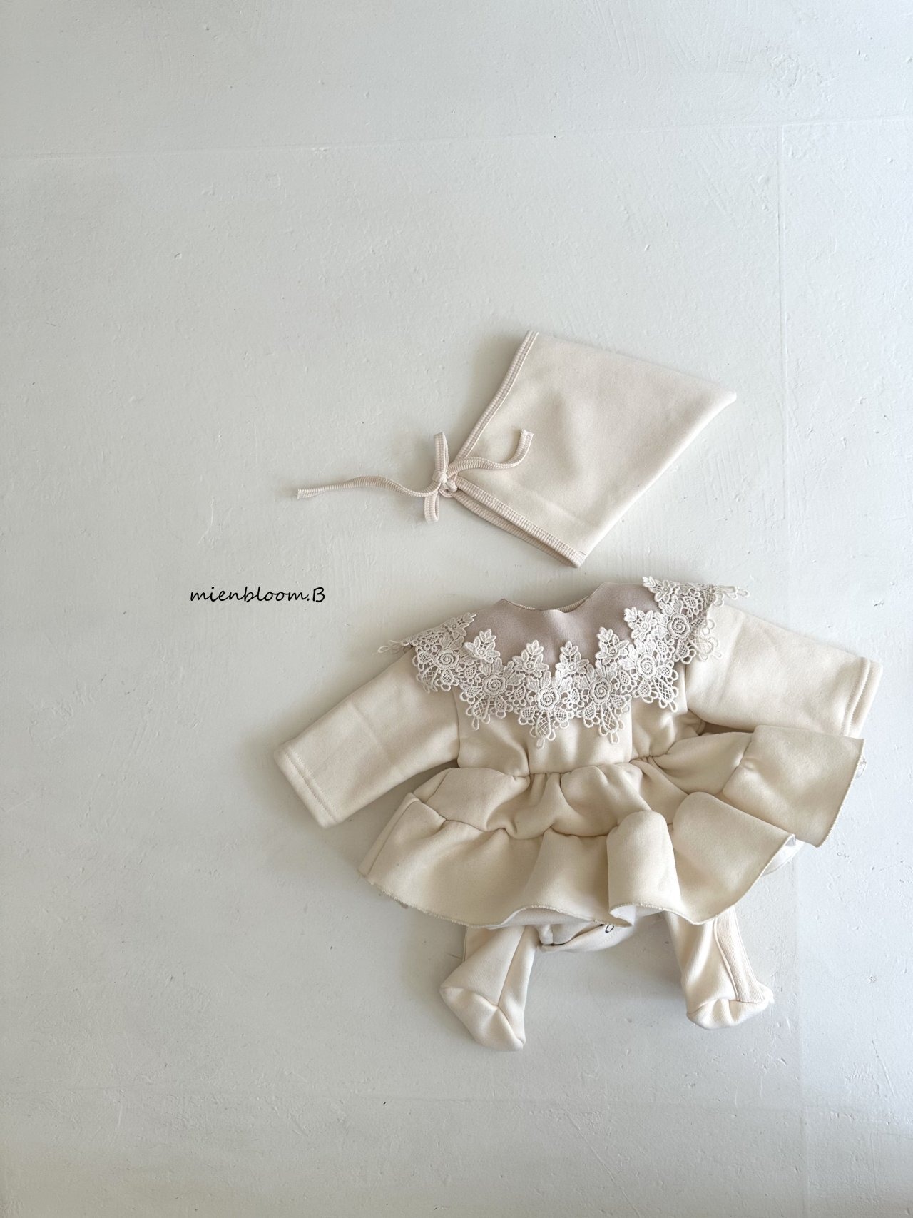 mien bloom B［取寄］chacha suit (bonnet set) 26winter