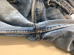 M-207   リーバイス Levisレギュラー古着 1994年米国製刻印524  W 70cm(ぐるり） 股下 77cm