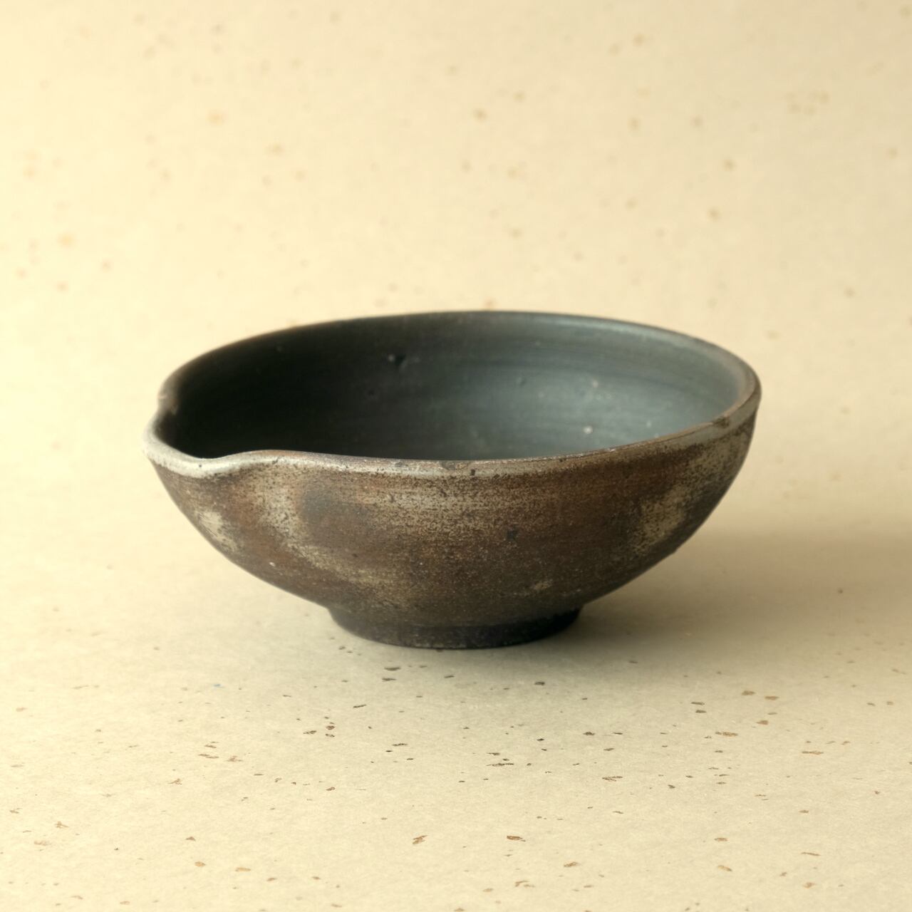 宝瓶（梅） HOHIN/03 | 備前焼窯元 宝山窯｜hozangama lab.+