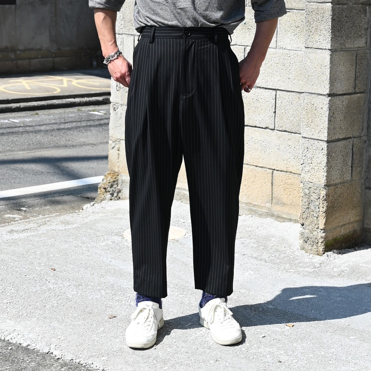 KUON / 2 Tuck Trousers