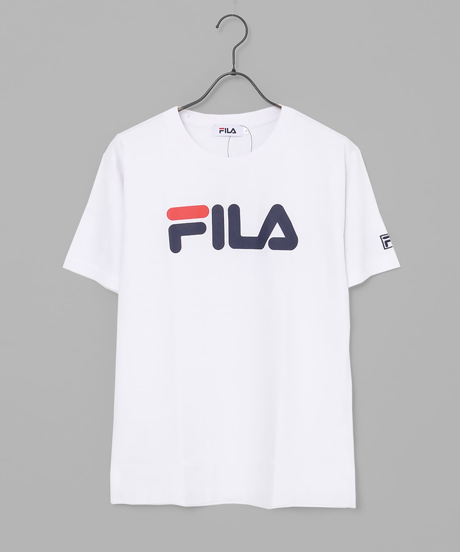 ユニセックス向けのブランドをメインにした、カジュアルな洋服や服飾