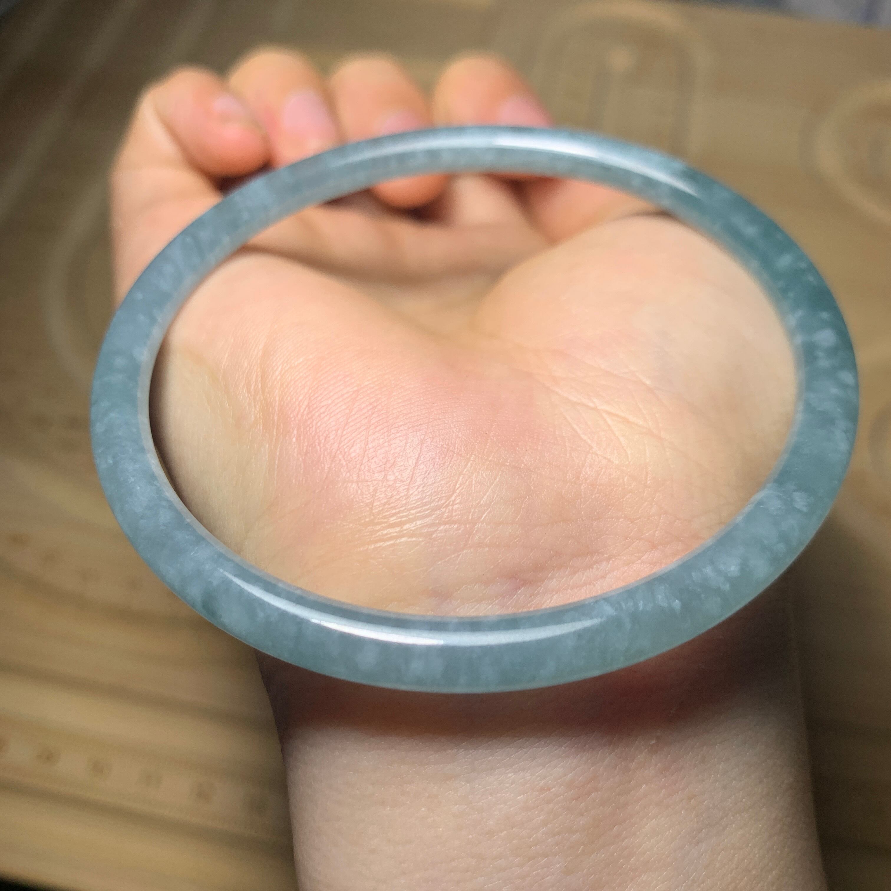 本翡翠バングル アイス系 氷種グァテマラ産腕輪 お買い得品 国石 | FARBE