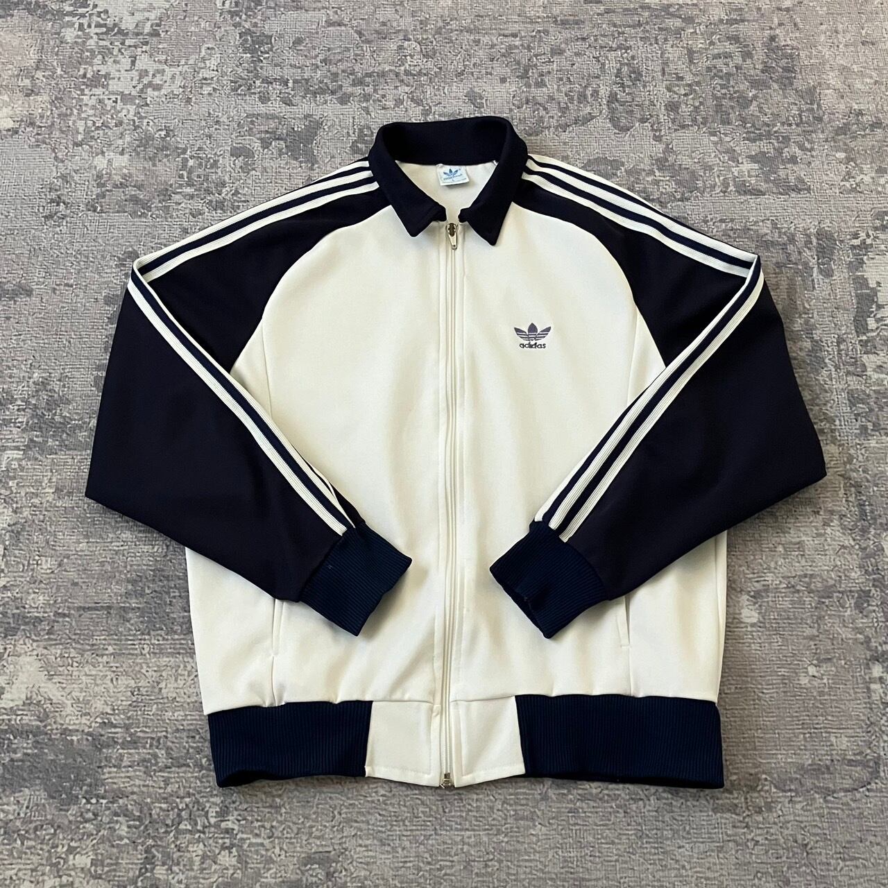 希少】70s adidas 優しい トラックジャケット ジャージ 襟付き 短丈 万国旗