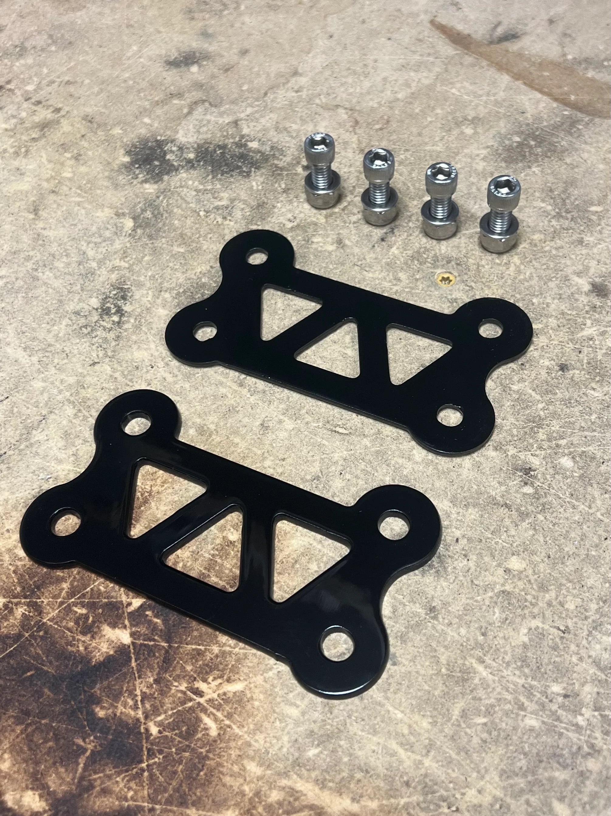 Billet Rear Fender Strut M8 Softail | PAY ID