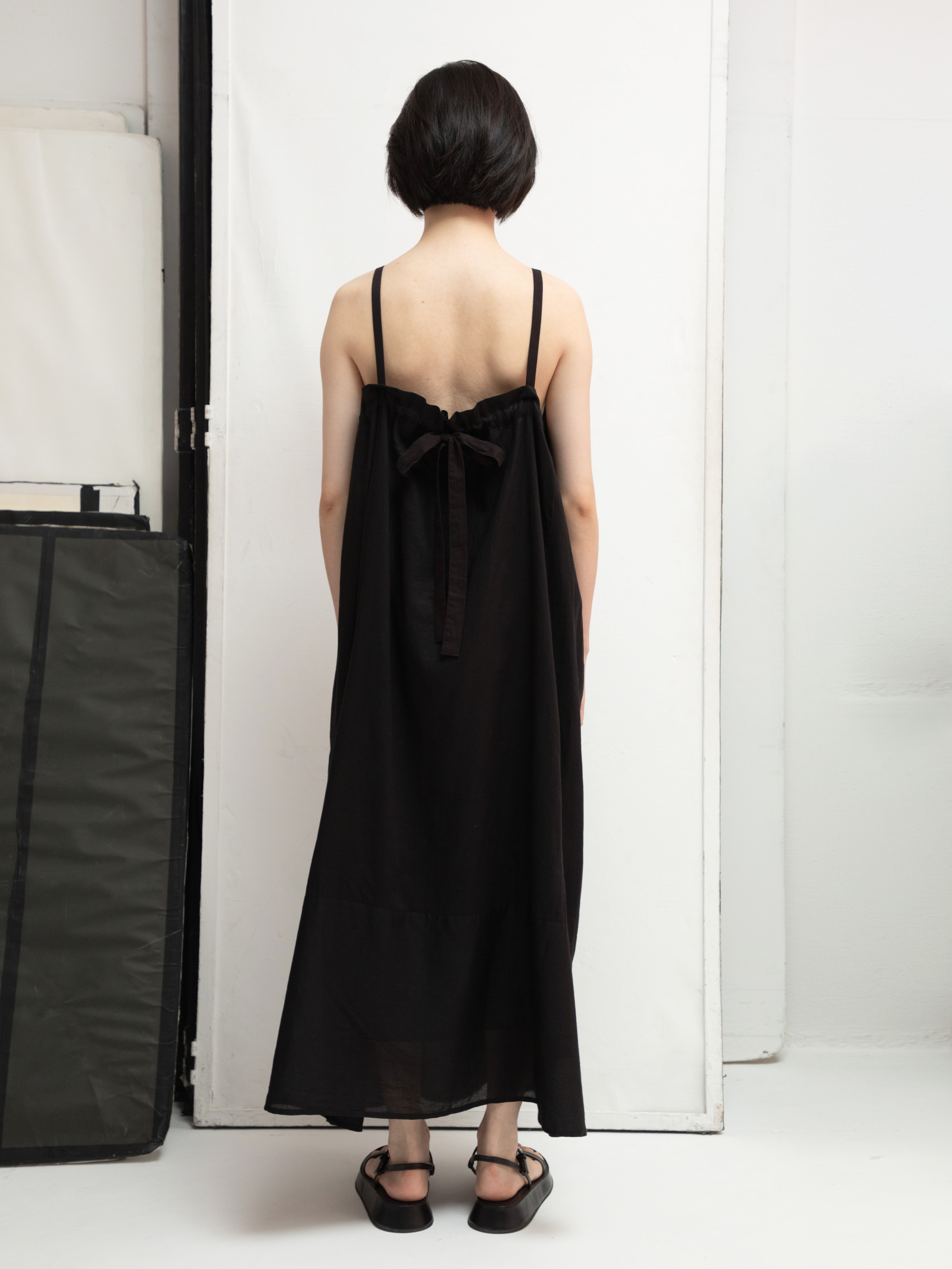 BHUV CAMI DRESS - BLACK | TADO 