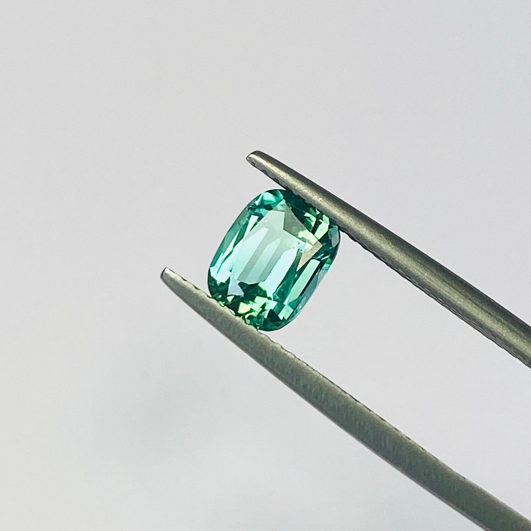 ビーチでわいわいラグーンカラートルマリン