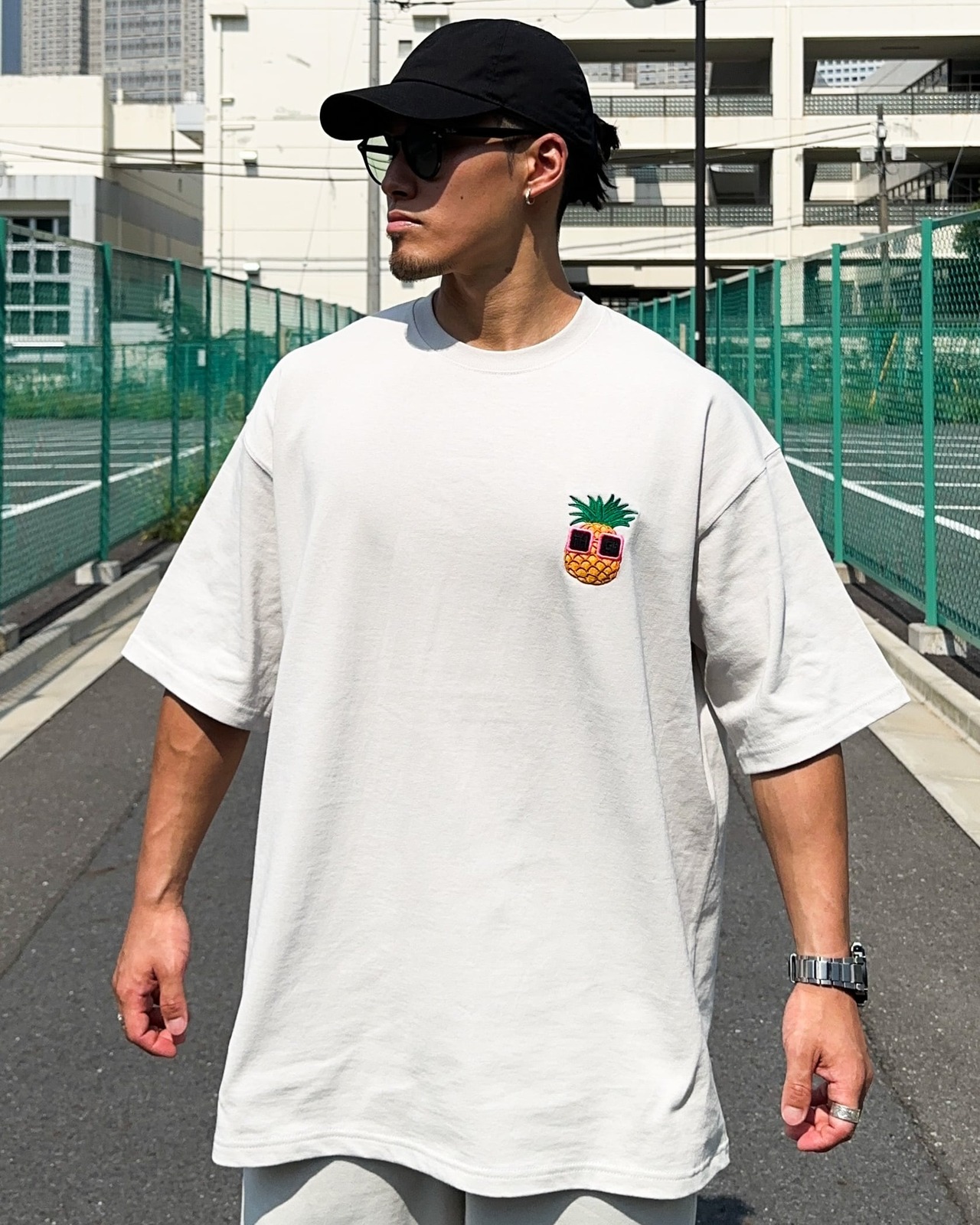 PINEAPPLE MAGNUM WEIGHT BIG SILHOUETTE T-SHIRT - FROST GRAY
