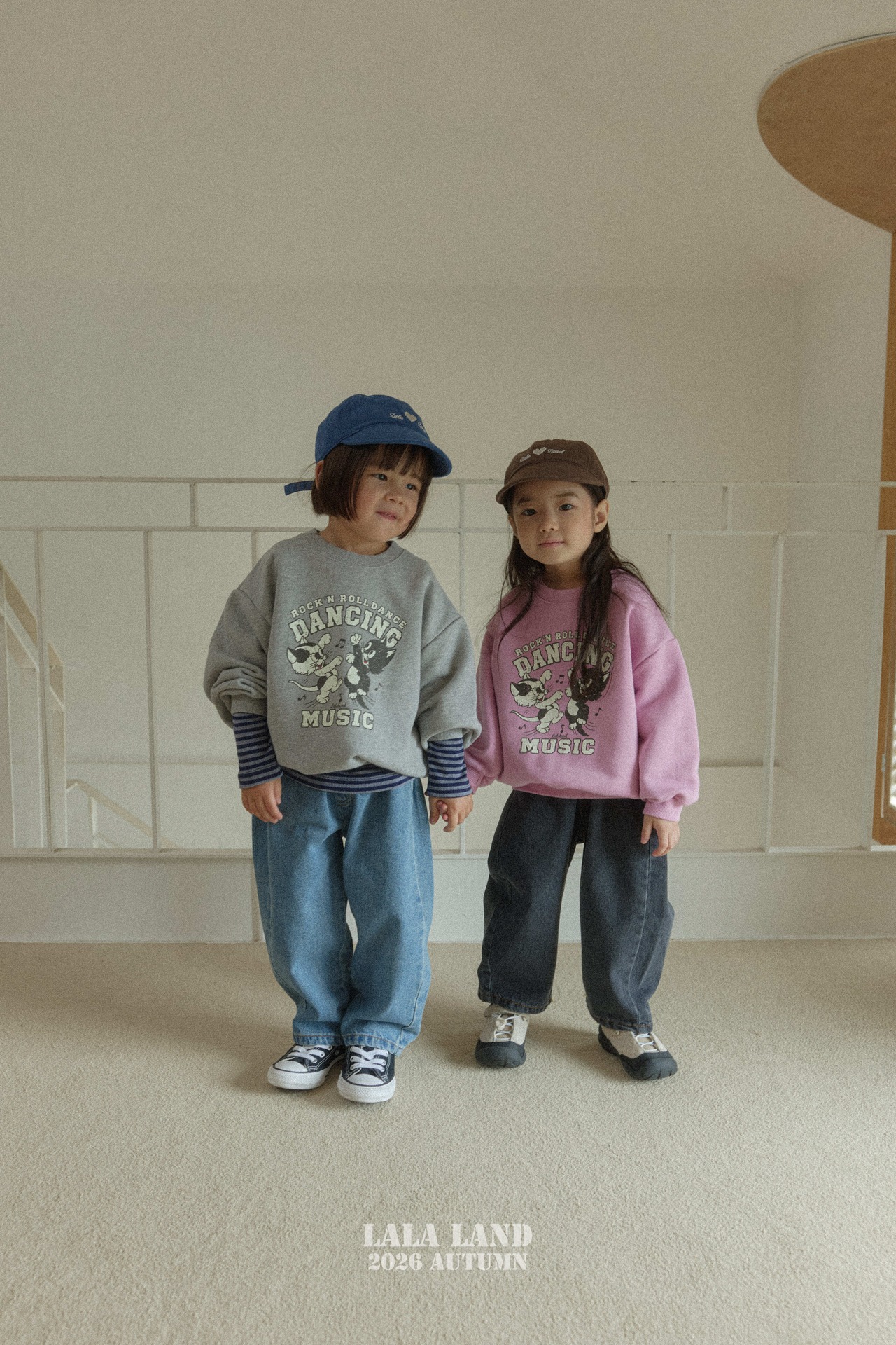 韓国子供服 / LALALAND / 26Autumn / ダンシング キャット スウェット / 秋服 / キッズ *XS~XL*