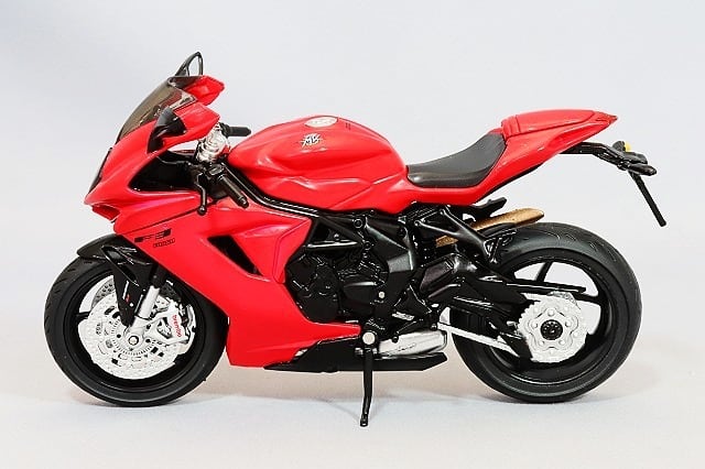 CM MODEL / CMモデル MVアグスタ F3Rosso 2022 レッド CM18-F3RR-01