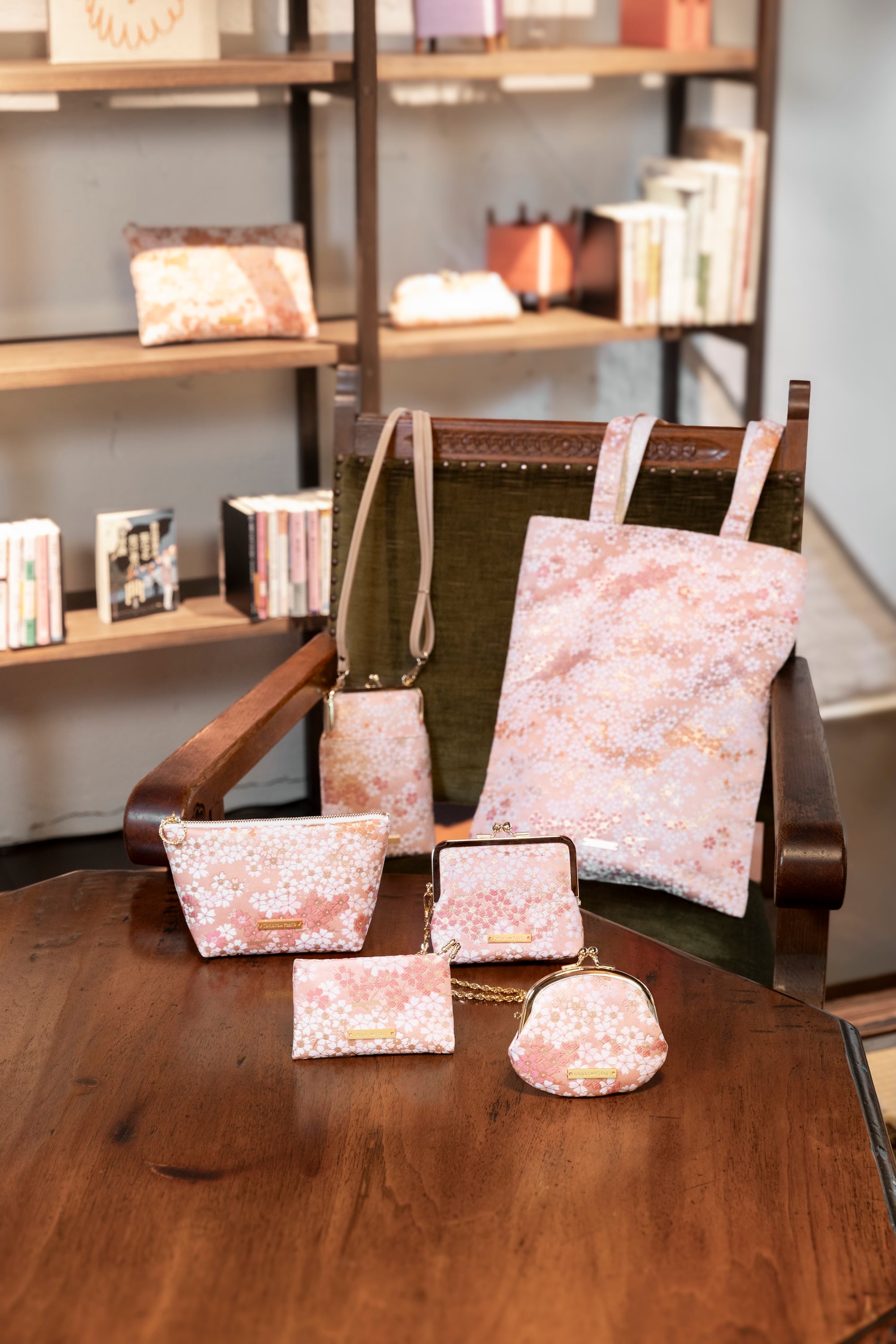 西陣織がま口財布 SAKURA / NWG2 | Tomorrow Fabric