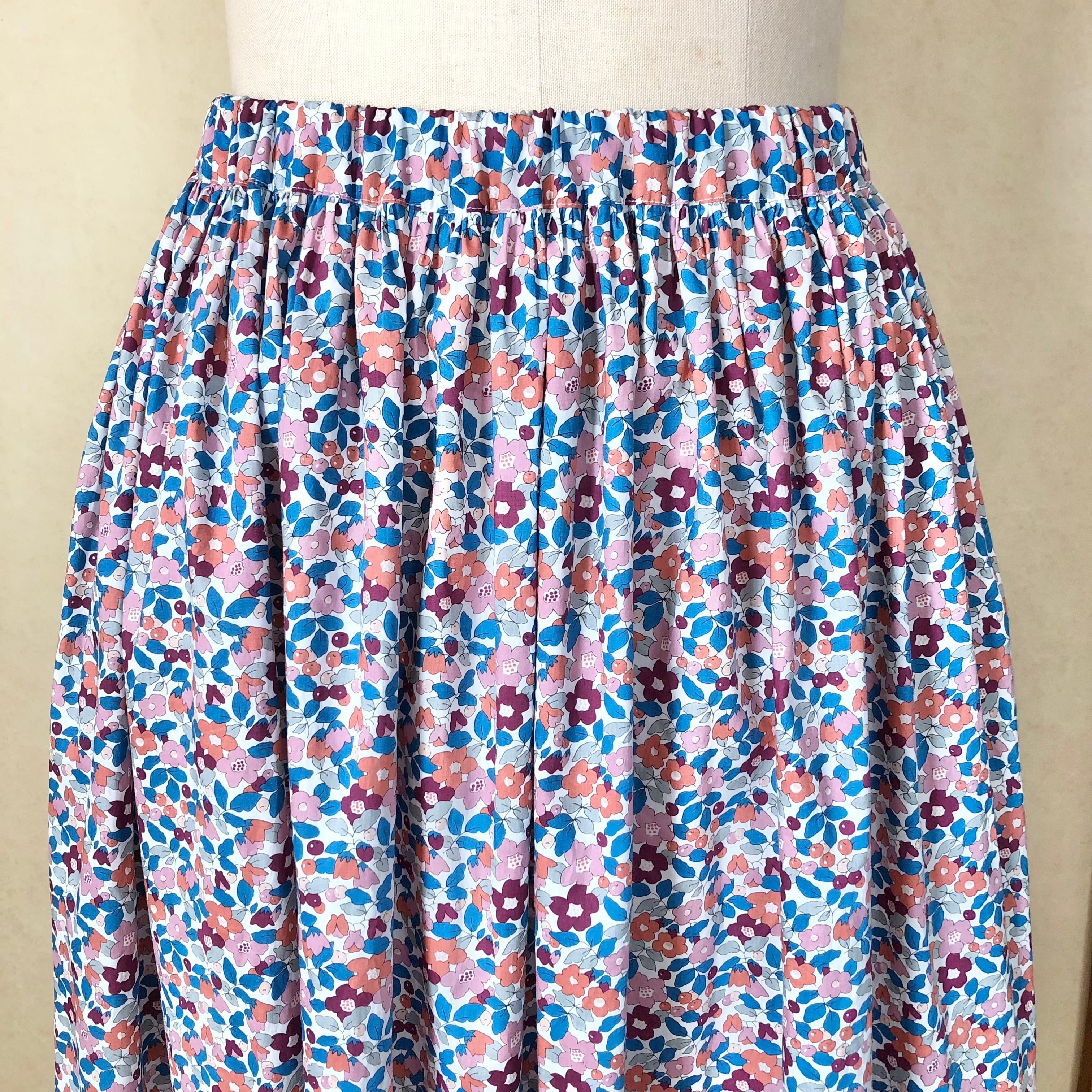 受注生産】ギャザースカート リバティプリント Betsy Berry | yuki