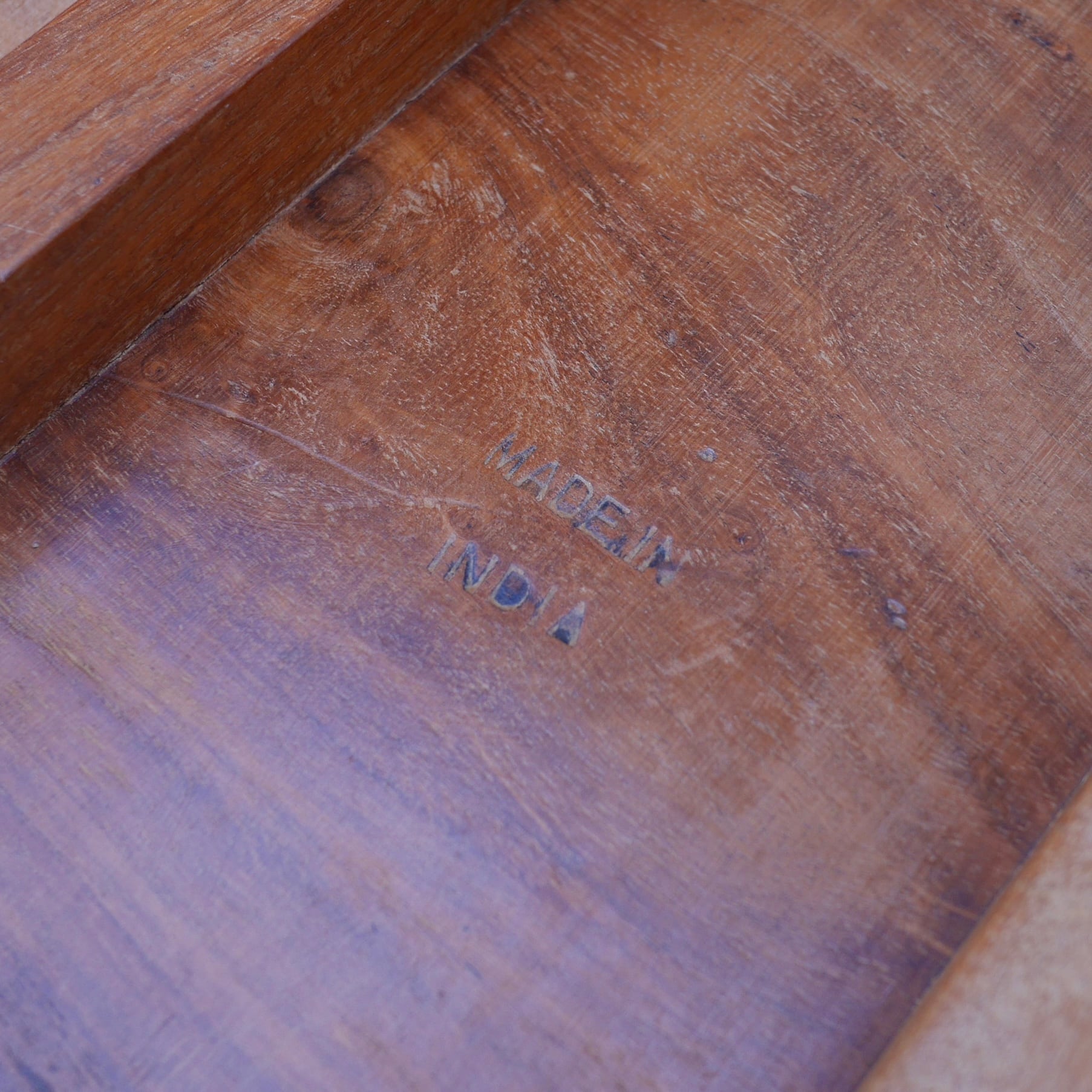 象モチーフ アジアンサイドテーブル | トリノス-torinoth- | 新宿区