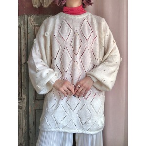 flower pearl sweater