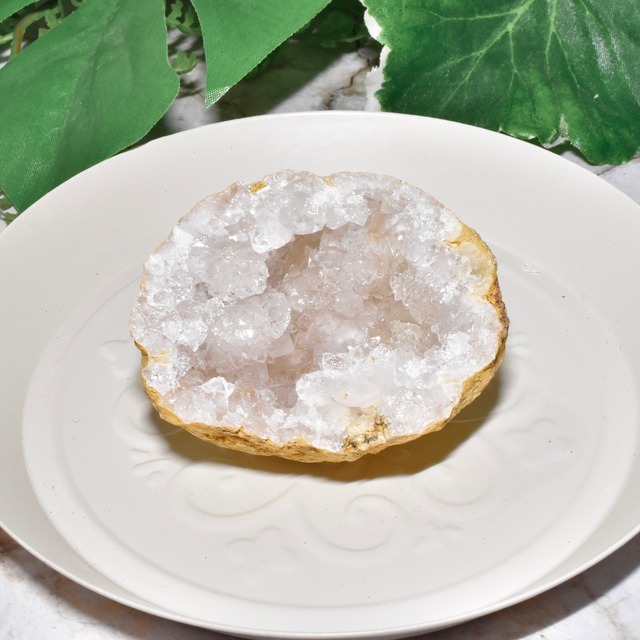 キラキラ輝く! 水晶ジオード 1個売り モロッコ産 CGD06