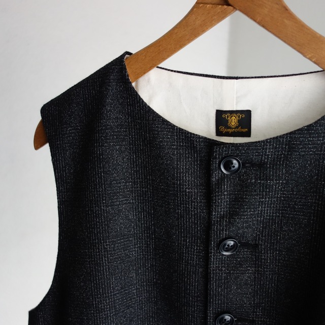 classic artisanal tweed vest / black