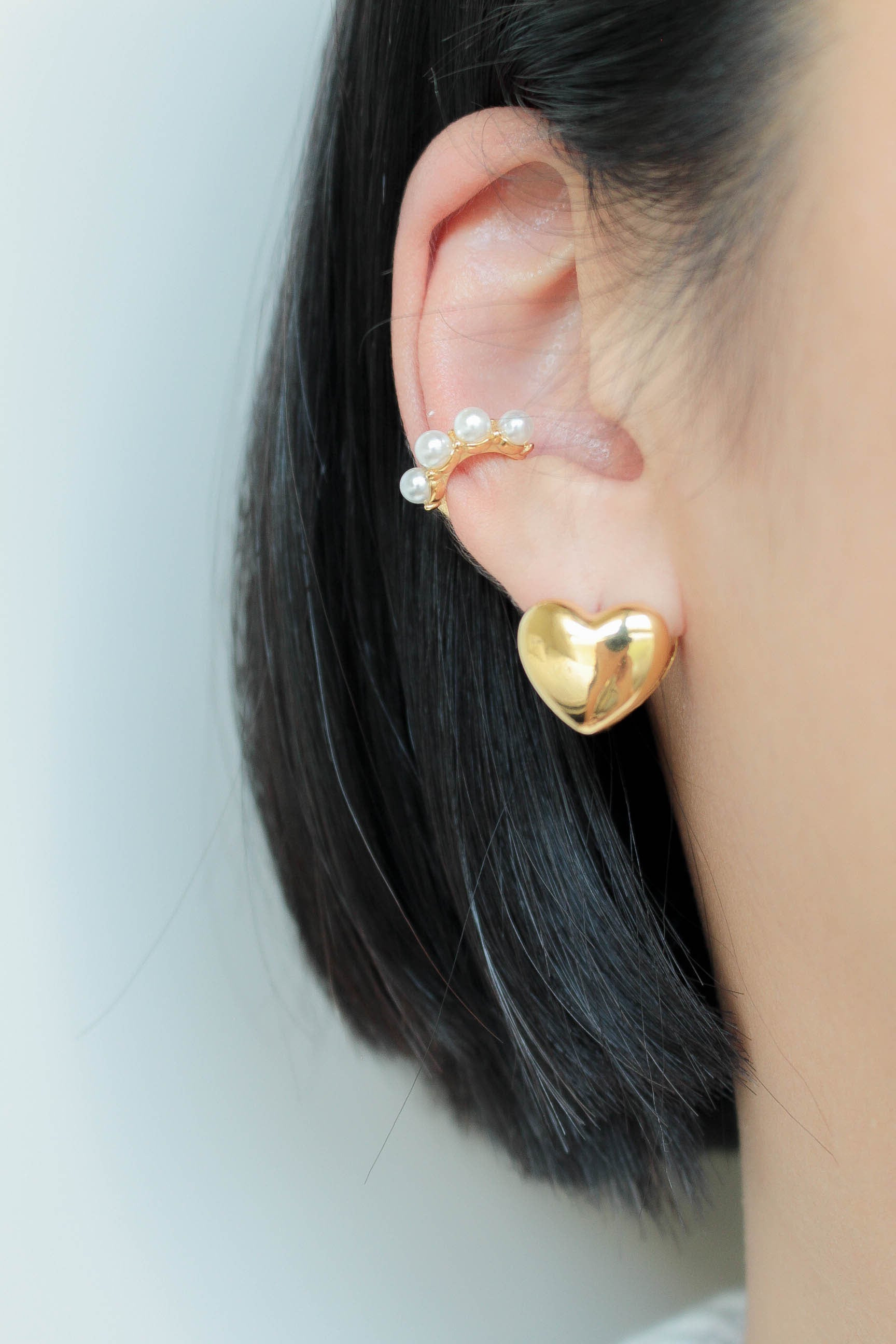 5/30(sat)再販 Four Pearl Hook Ear Cuff | ebine(エビネ)|金属
