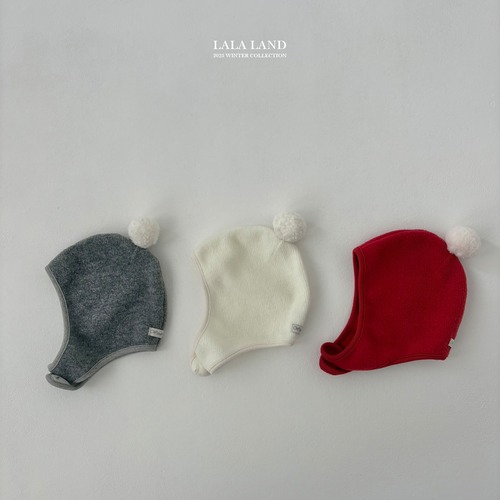 【予約】Pom Pom Earflap Beanie