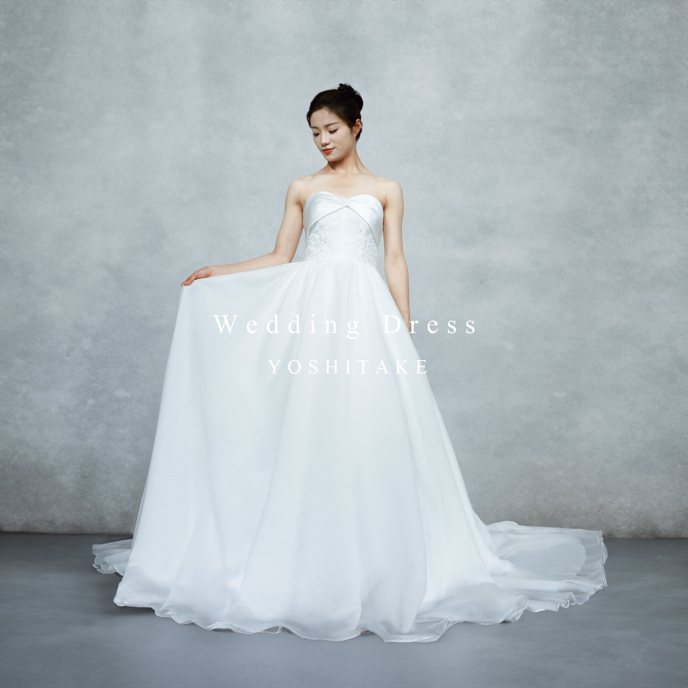 【サンプルドレス】ウエディングドレス(無料パニエ) ウエディングドレス.白.サテン.刺繍レース.Aライン.リボン.結婚式.Y2432