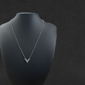 V Necklace