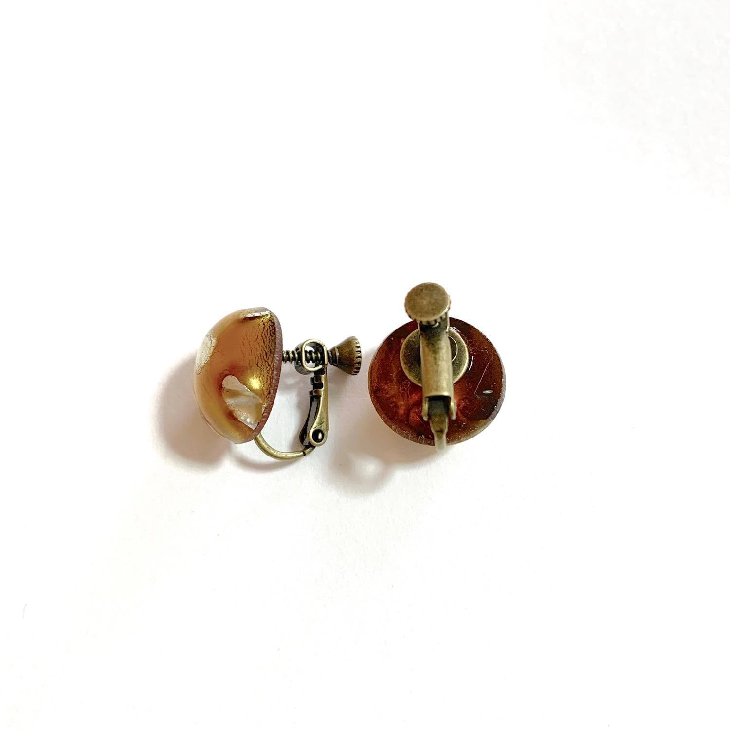 再入荷〉チェコ雲模様ガラスカボションの〈ピアス/イヤリング〉 | Dua