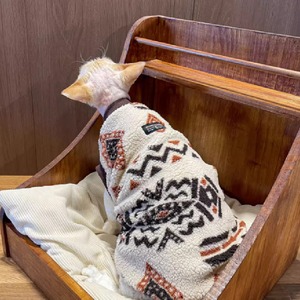 【PET】全3色オルテガ柄モコモコフリーストップス