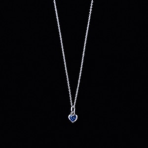 HEART BLUE SAPPHIRE PLATINUM NECKLACE LIMITED EDITION