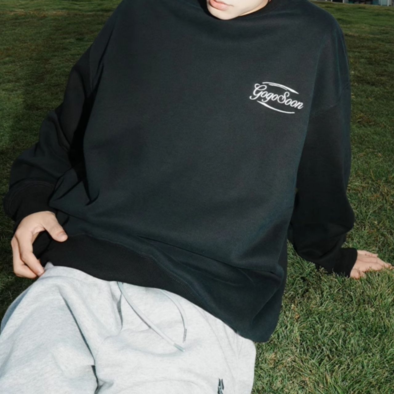 胸ロゴバックプリントスウェット　1048