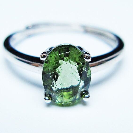 モルダバイト リング モルダウ石 指輪 フリーサイズ 13号 一点物 メール便可 [M便 1/20] 199-690