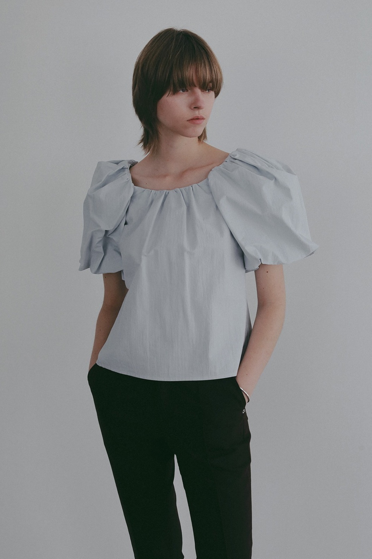 MANOF BALLOON SLEEVE BLOUSE 3色展開