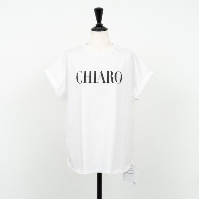 【MICA&DEAL／マイカアンドディール】"CHIARO"ロゴプリントヘムラウンドTシャツ（ホワイト）