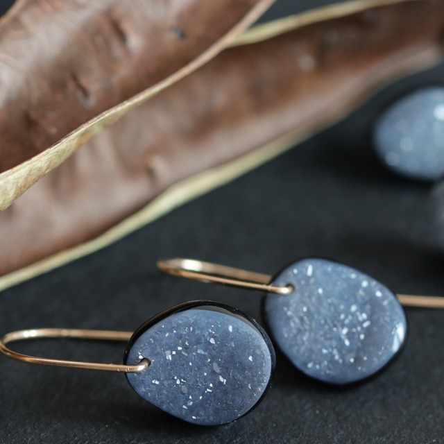 ラスト１点｜星のまたたき｜ドゥルージーブラックオニキスのピアス｜14kgf