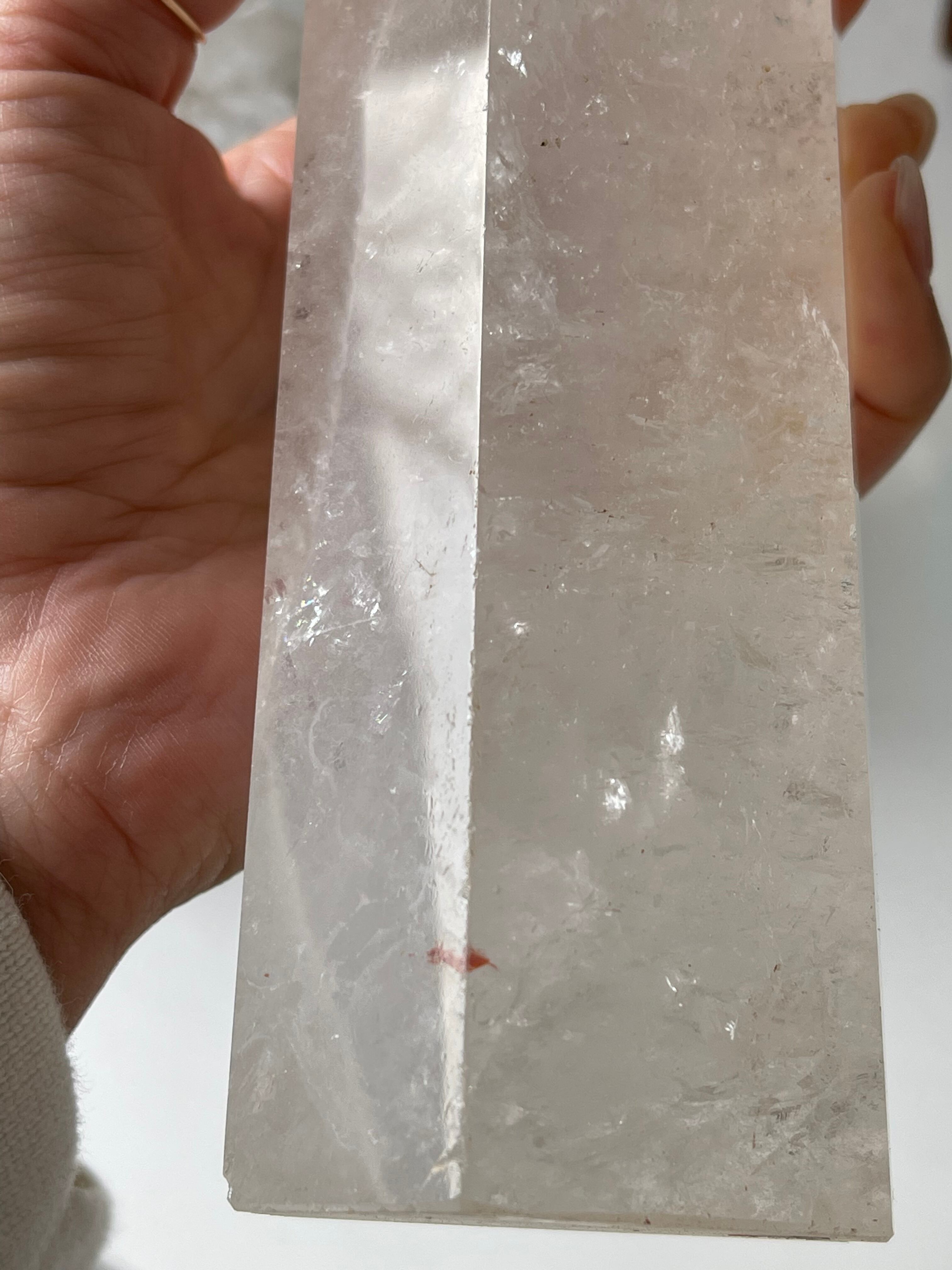 ブラジル産　ライモナイト共生レインボー水晶タワー　No.02