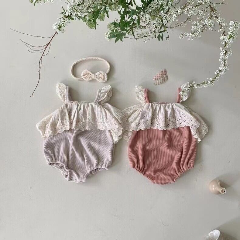 【BABY】フリルノースリーブロンパース