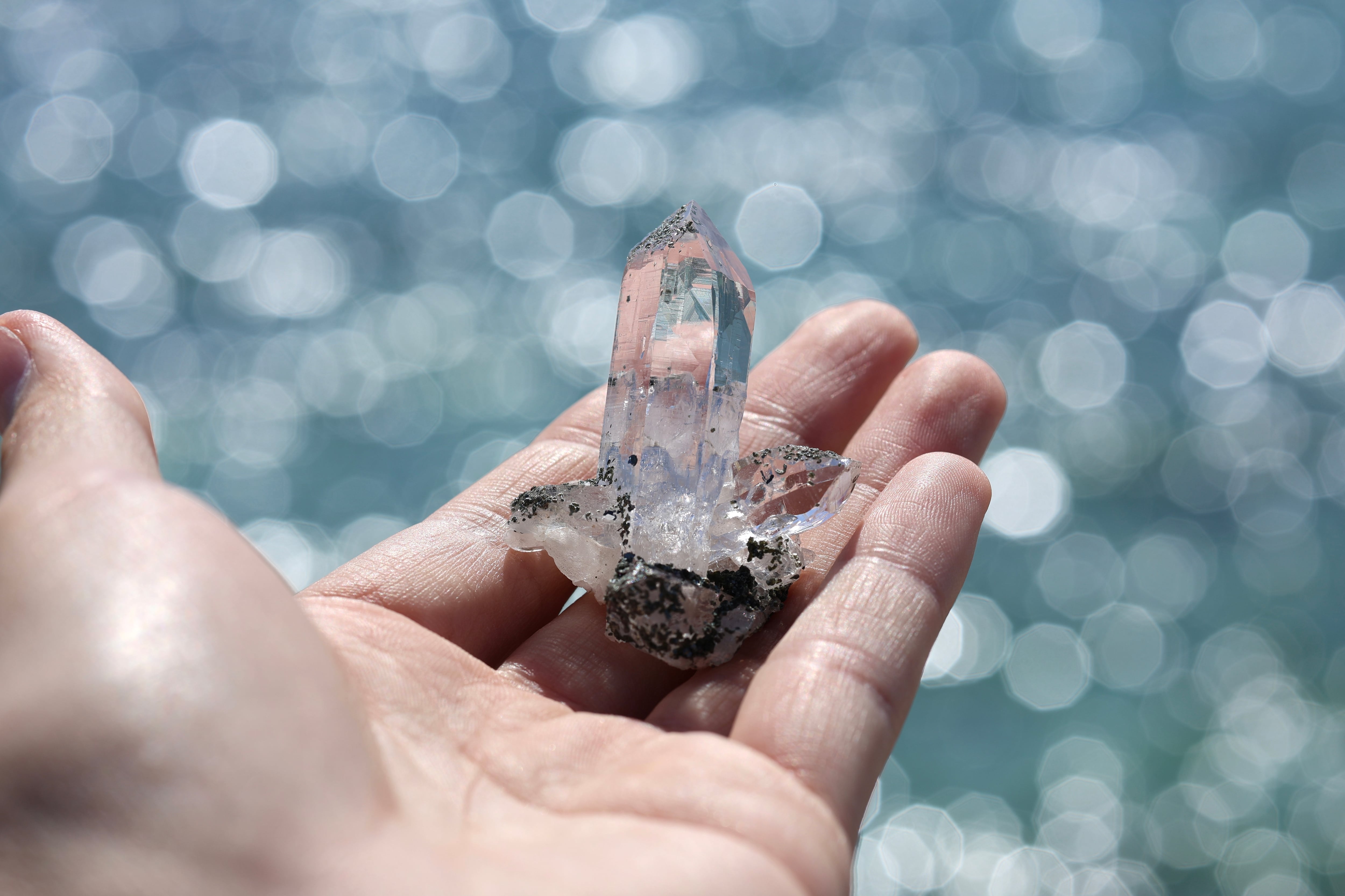 ヒマラヤ水晶 ガネーシュヒマール産 | 石垣島の夜光貝アクセサリーと