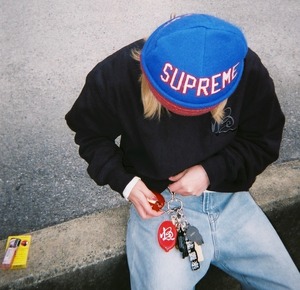 CURSIVE LOGO SWEAT    NAVY